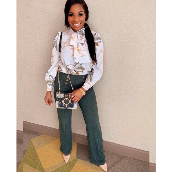 Meet Your Posher, LaPrincia💗 - Picture 1 of 8